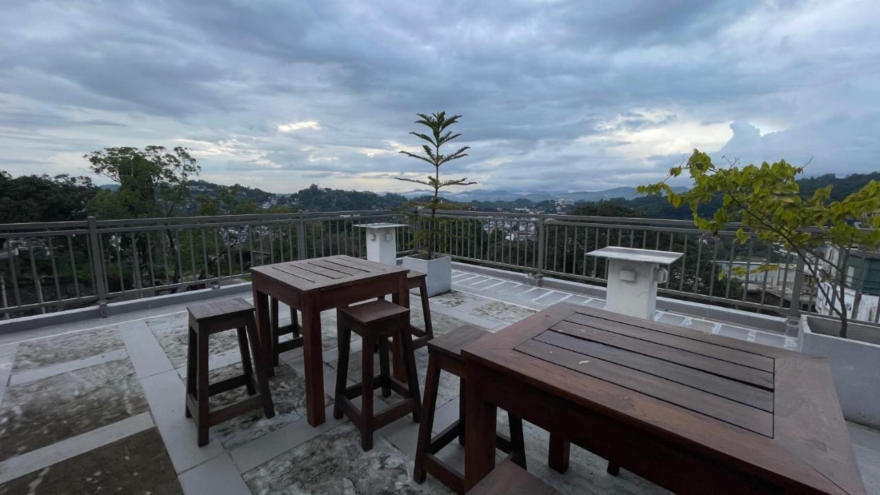 Sun Dove Suite Kandy Kültér fotó