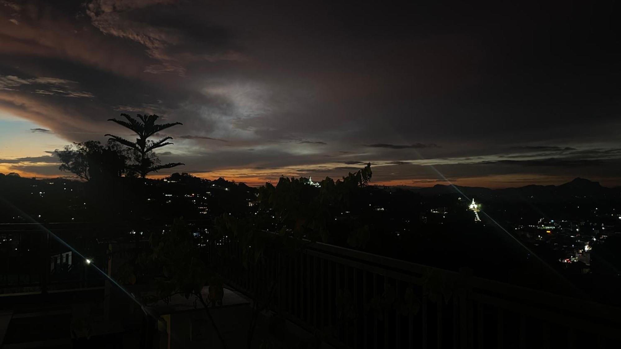 Sun Dove Suite Kandy Kültér fotó